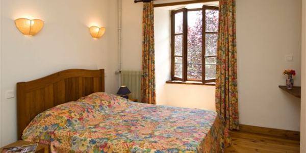 PETIT GITE SAINT-BAUZILE